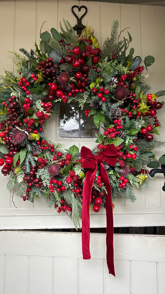 “MARY” Christmas wreath (FREE P&P)