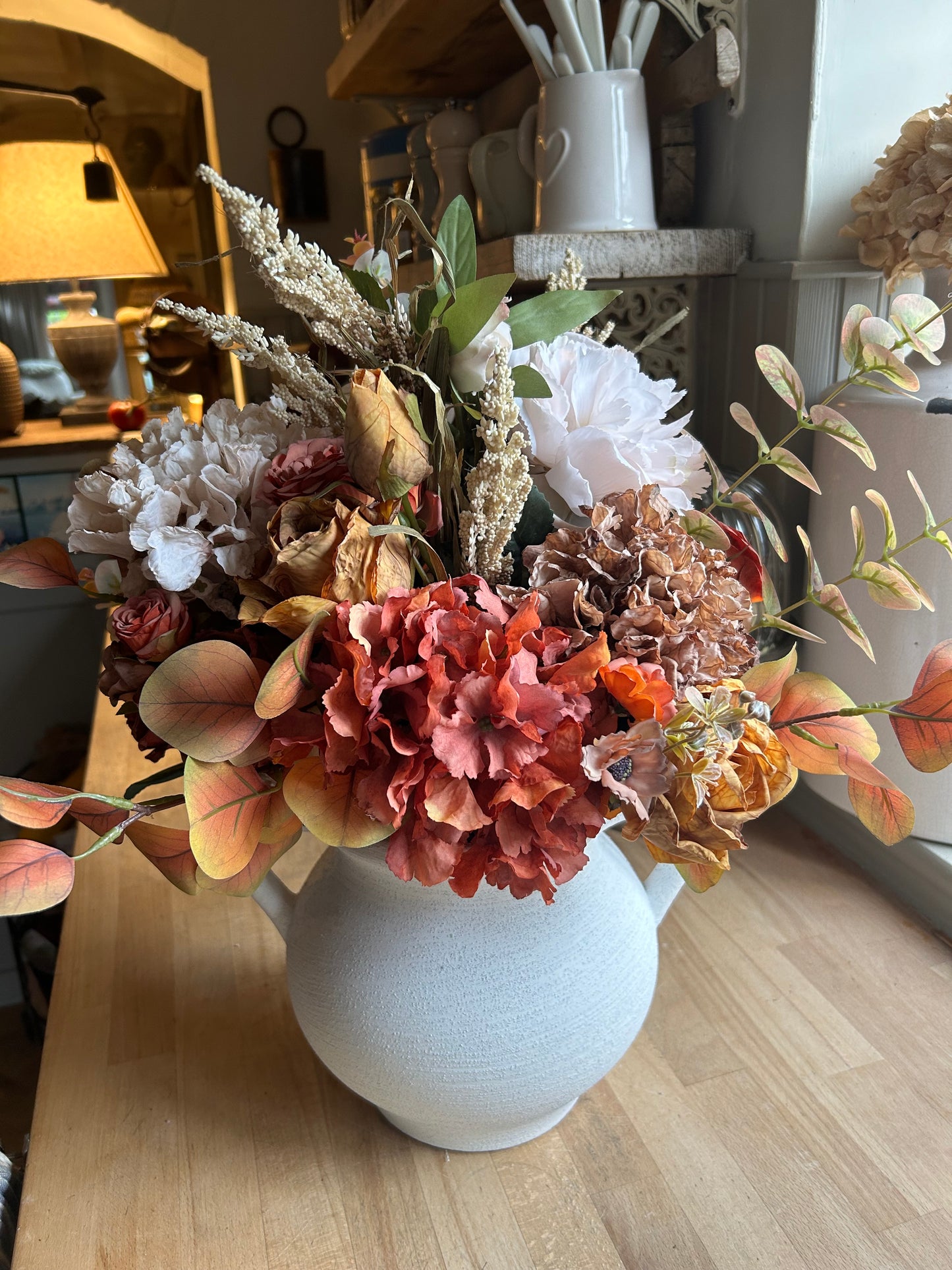 Winter bouquet inc vase & free P&P