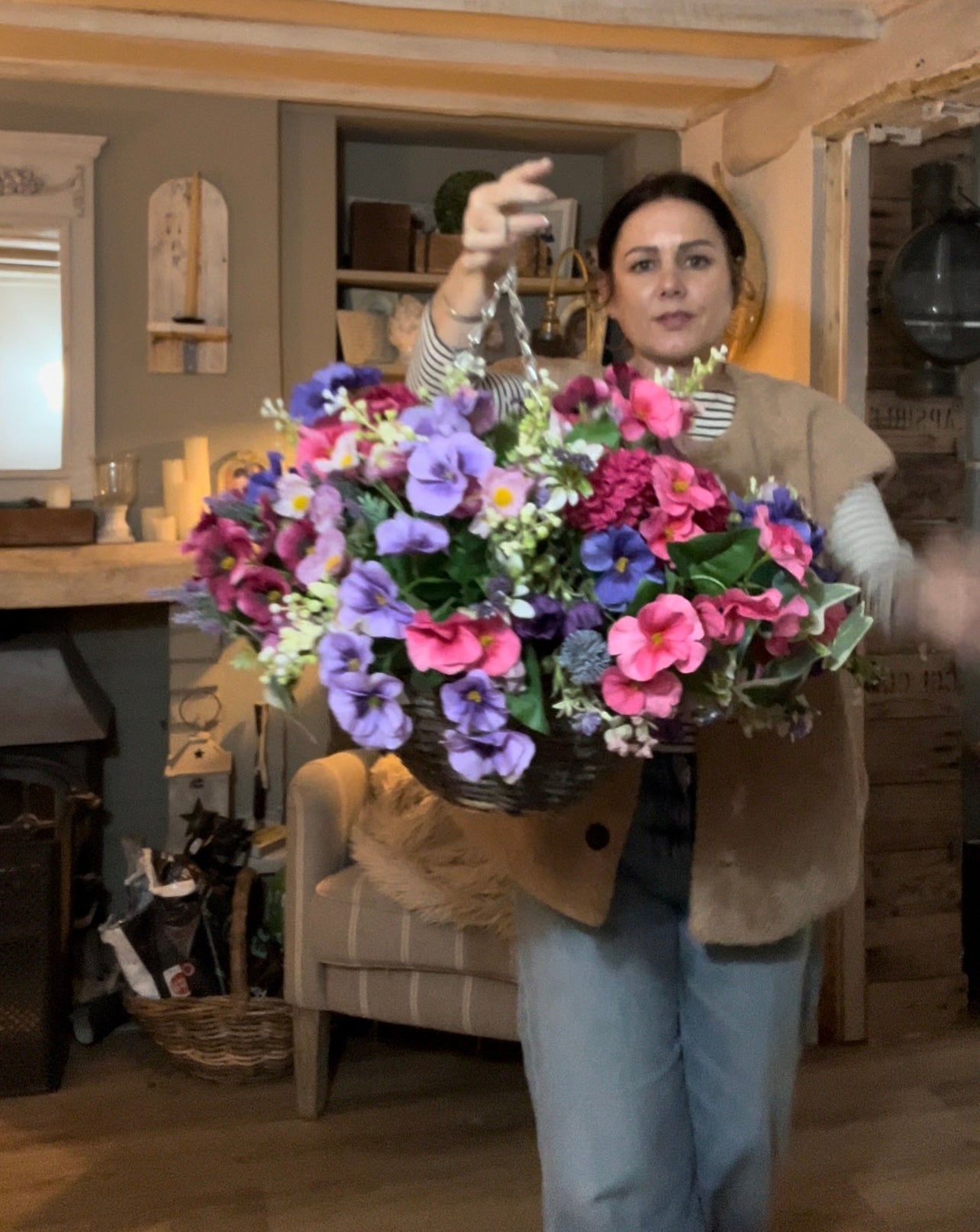 “ELSA” Luxury artificial hanging basket (FREE P&P)