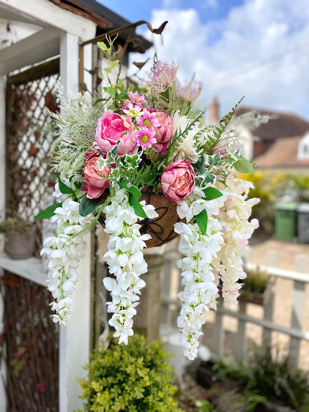Fake flower hanging online baskets
