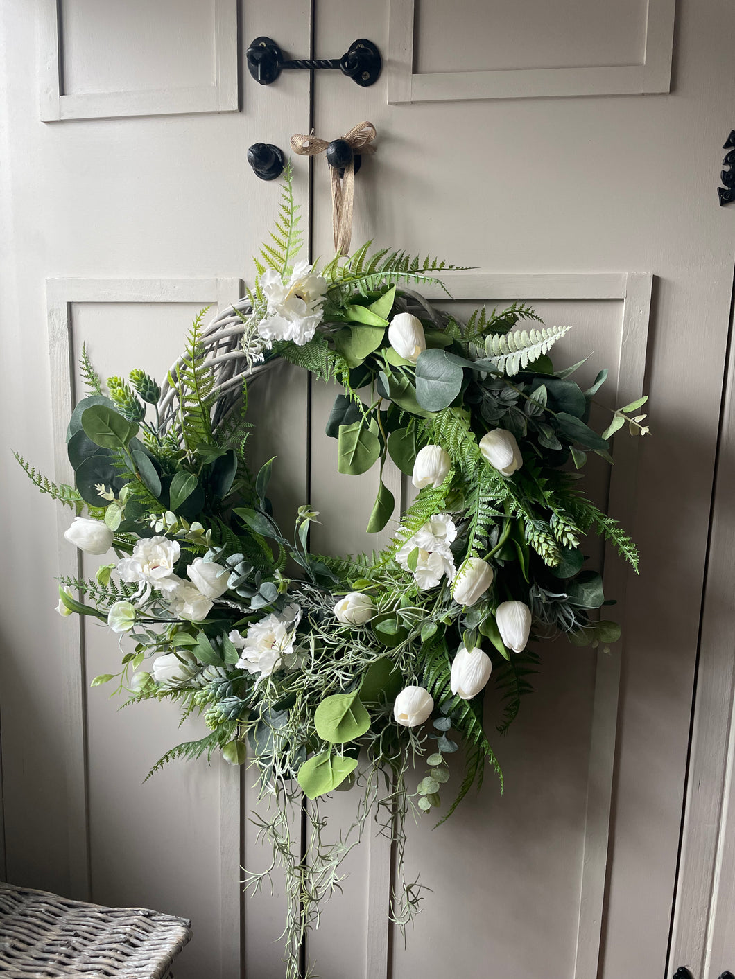 “EDITH” tulip faux wreath